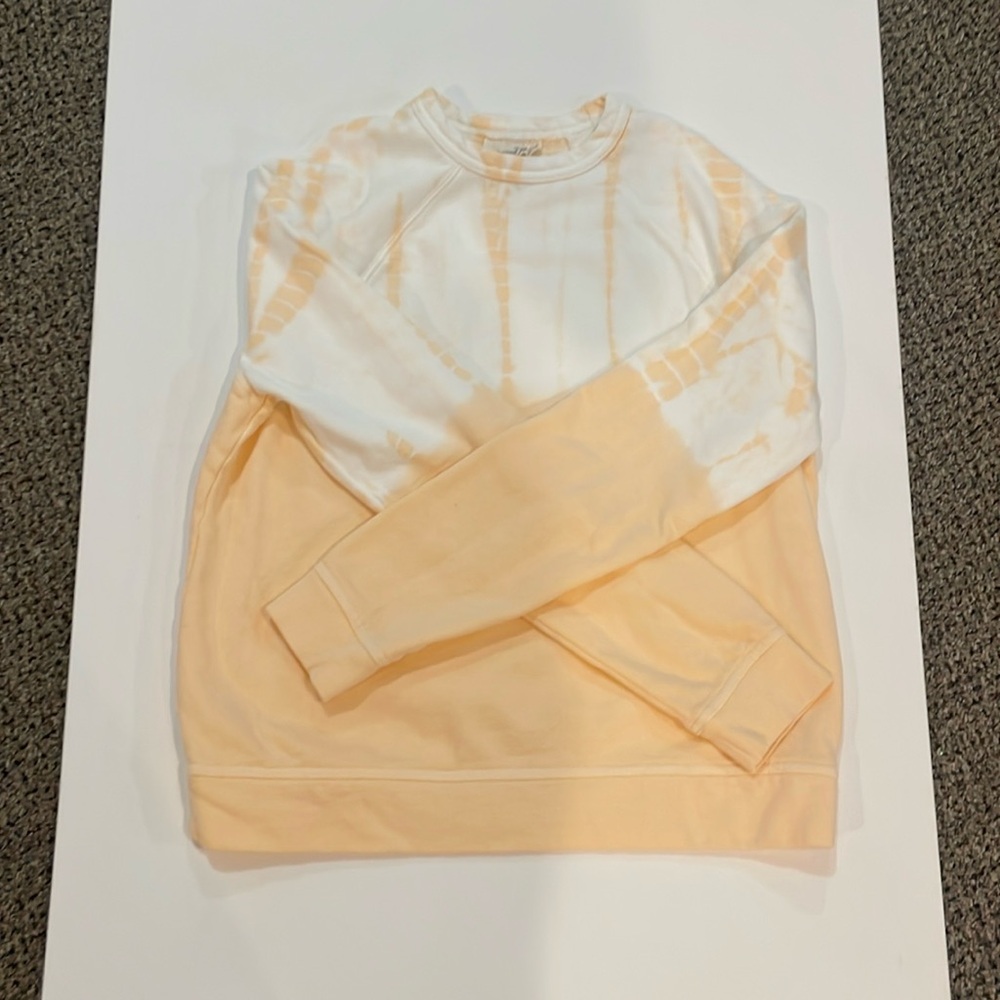 Universal Threads Target Crewneck - image 1